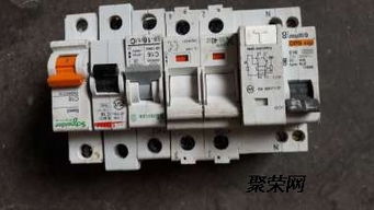 半坡西街專業電工服務 燈具安裝、開關插座維修與配電控制設備維護